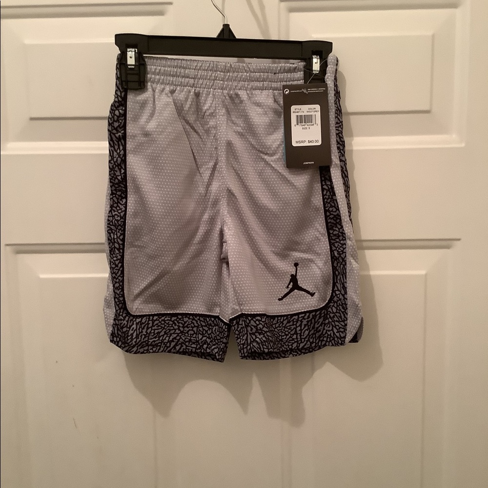 Boys Jordan shorts 4-5 yrs old